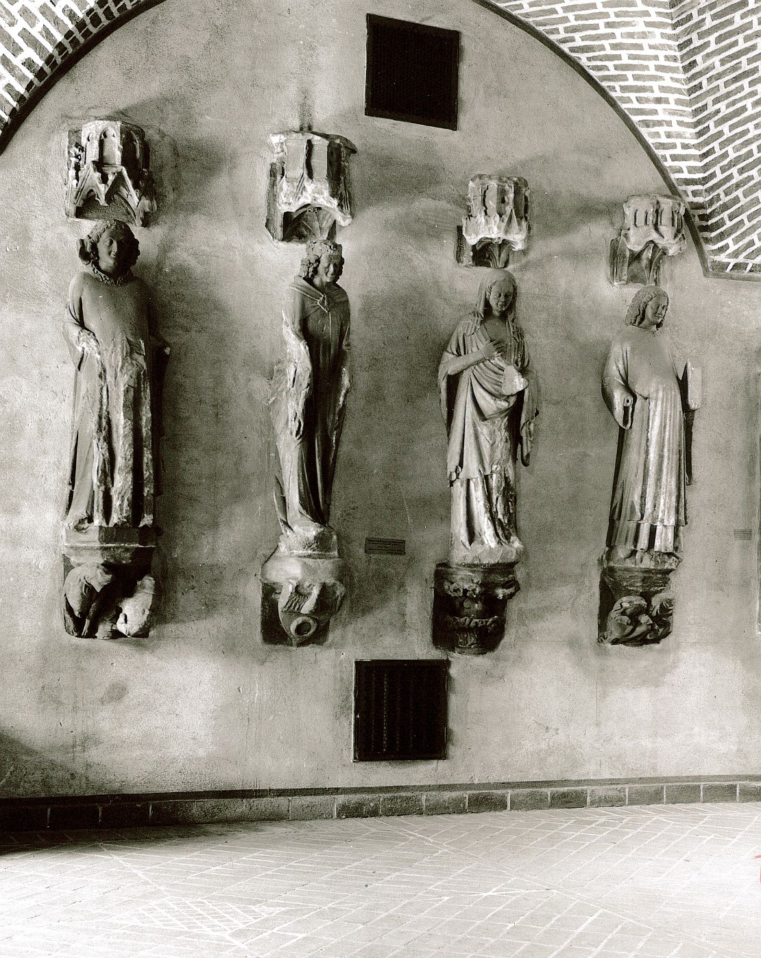 Steinskulpturen im Lapidarium, Aufnahme 1933
